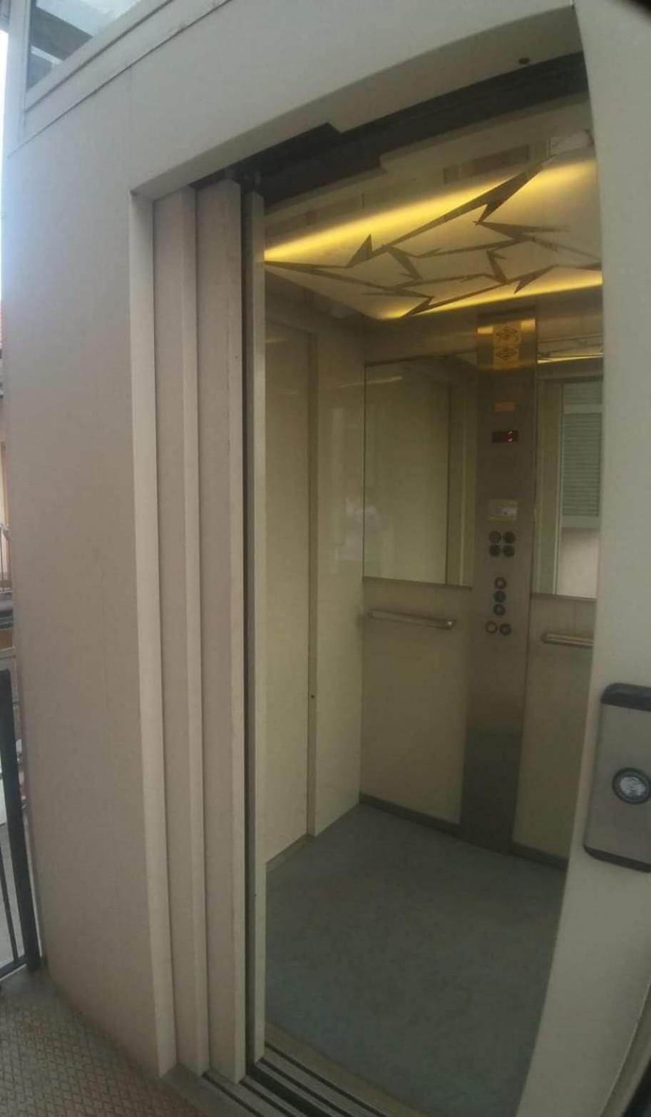 Apartamento Monolocale Antica Argenteria Stazione E Centro A Due Passi Vercelli Exterior foto